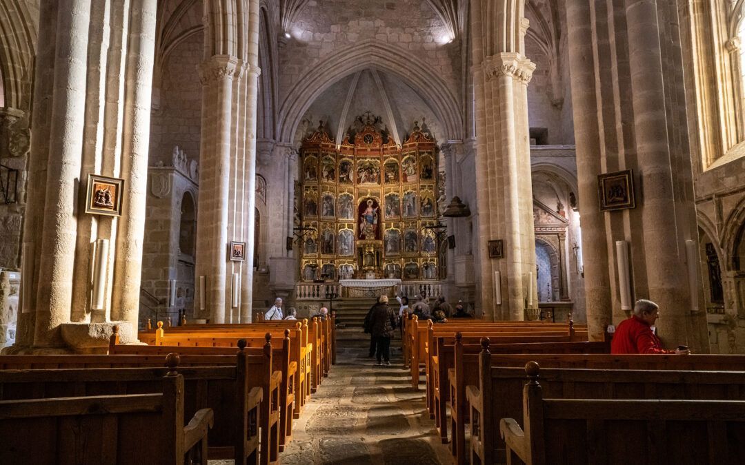 La Iglesia de Santa María la Mayor en Trujillo: Tesoro Arquitectónico de Extremadura